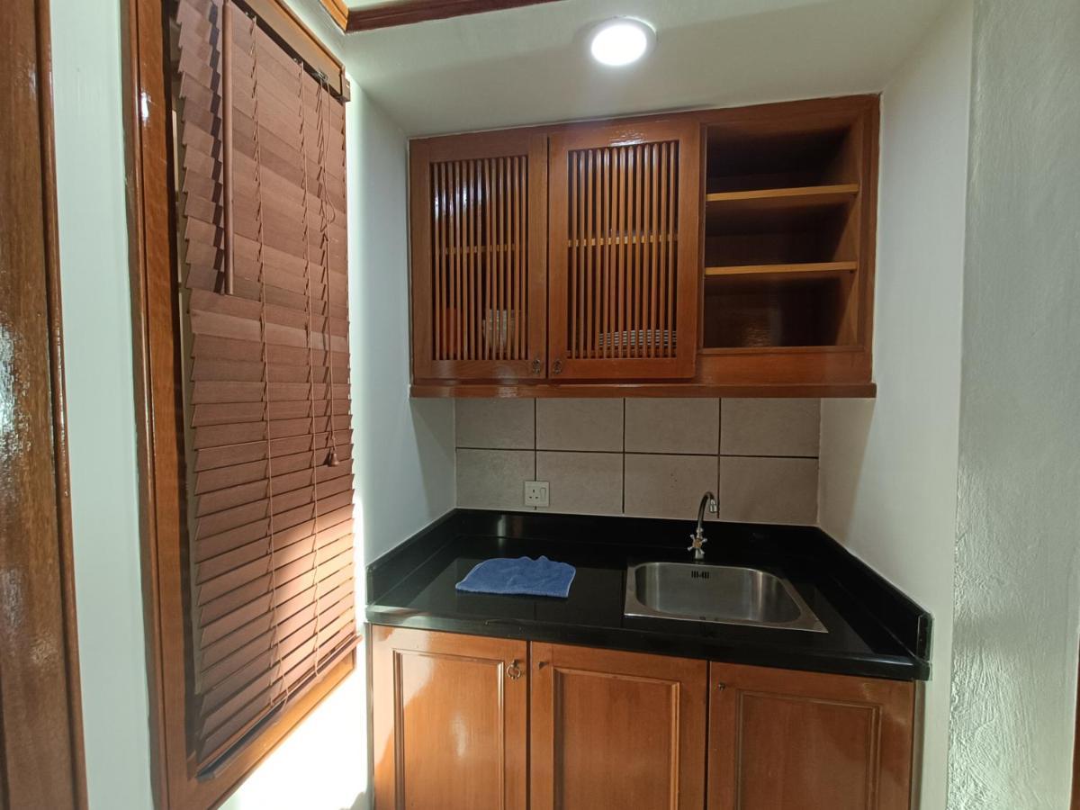 Pd Full Seaview Deluxe Aparthotel Петалинг Джая Екстериор снимка